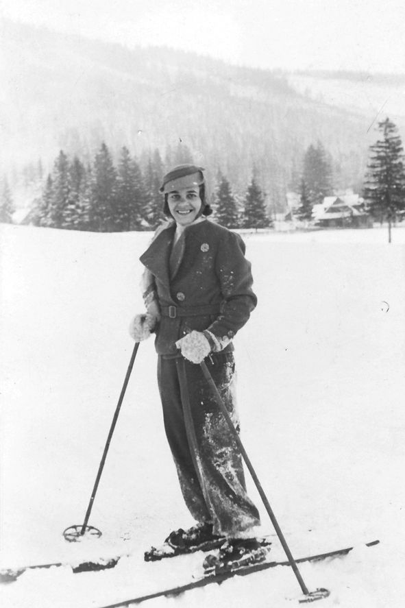 Natalia na kursie sportów zimowych dla nauczycieli, Zakopane 1937r (archiwum rodzinne)